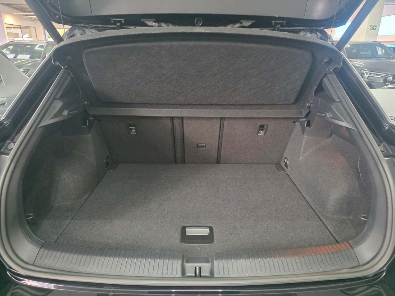 Volkswagen T-Roc | 16