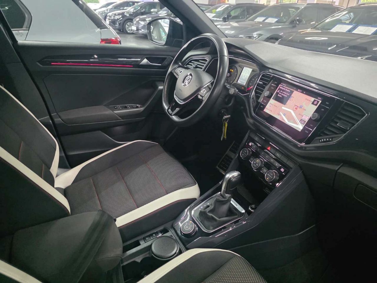 Volkswagen T-Roc | 9