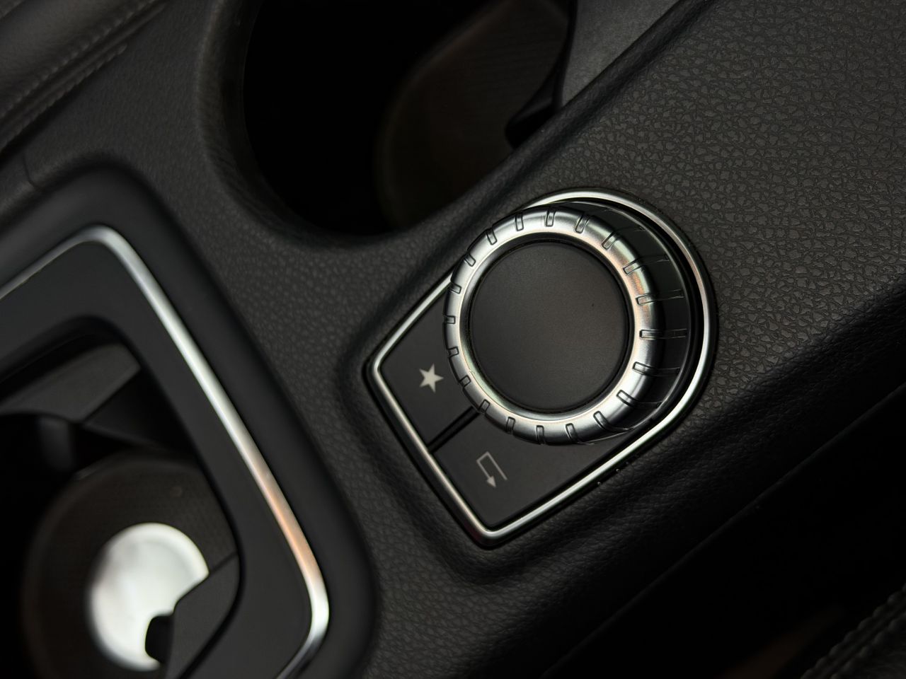 Mercedes-Benz CLA250 | 20