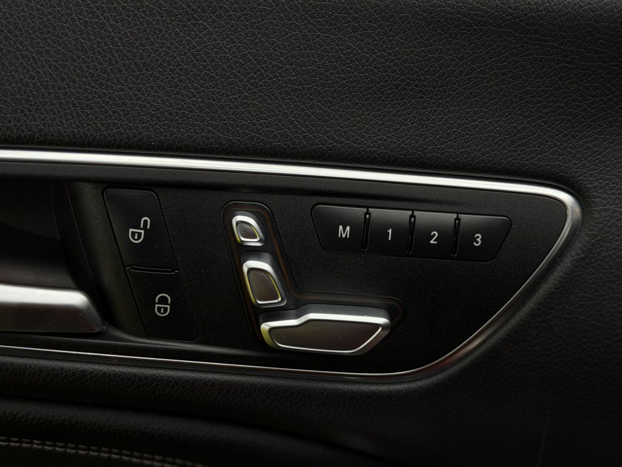 Mercedes-Benz CLA250 | 19