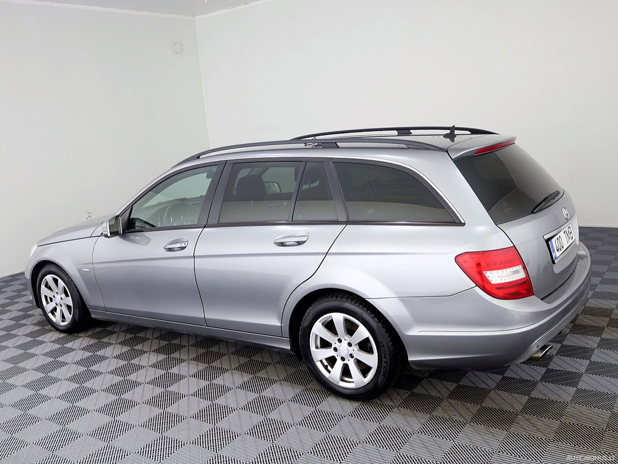 Mercedes-Benz C250 | 3