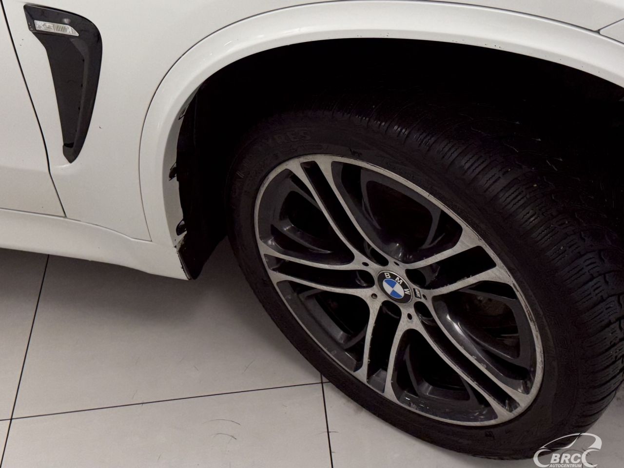 BMW X5 | 44