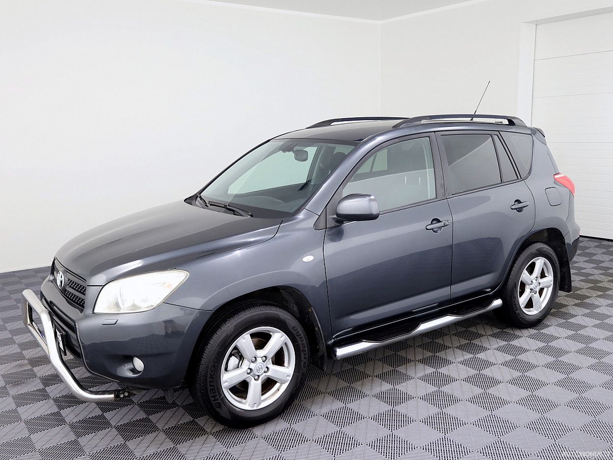 Toyota RAV4 | 1