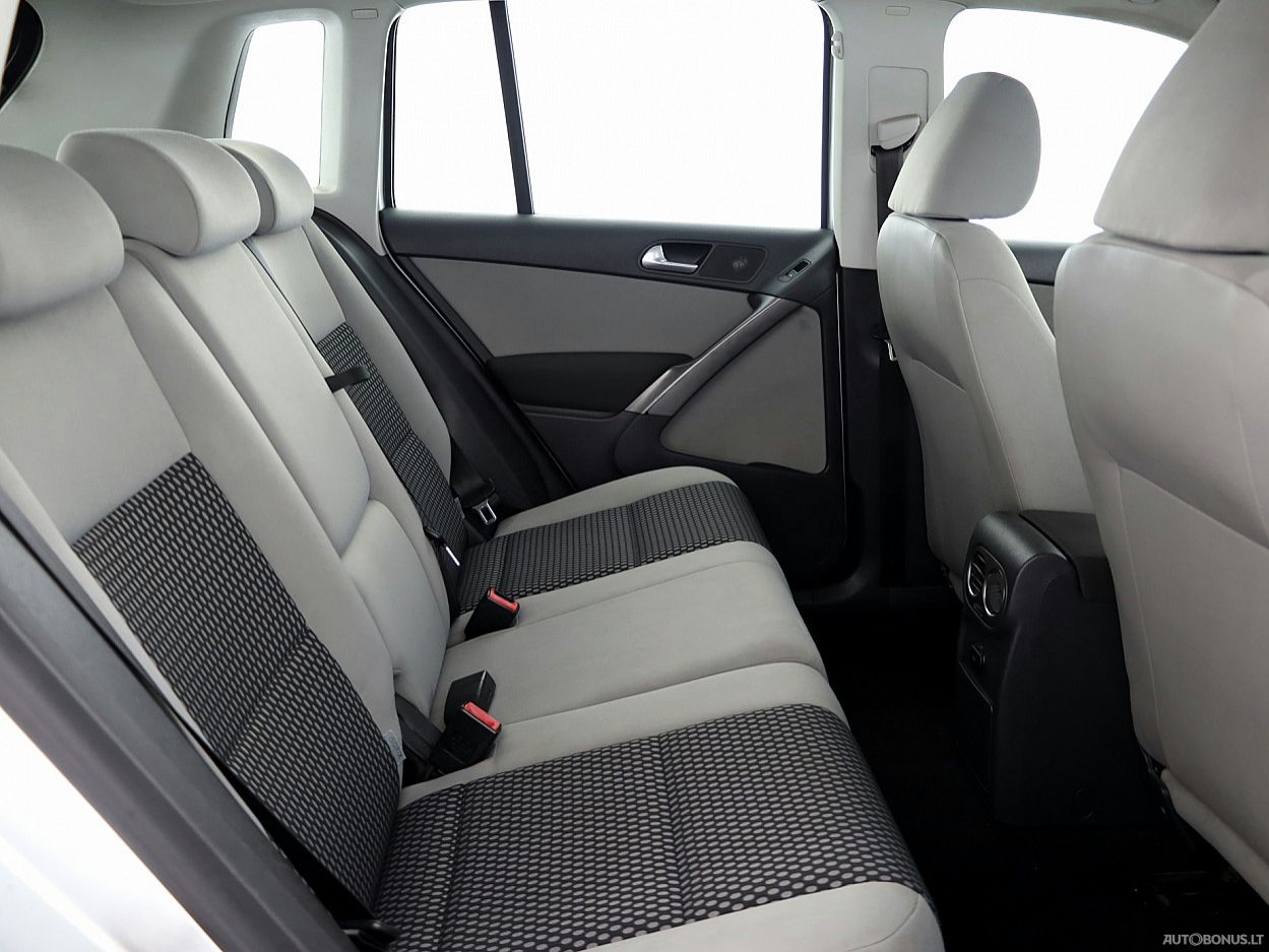 Volkswagen Tiguan | 6