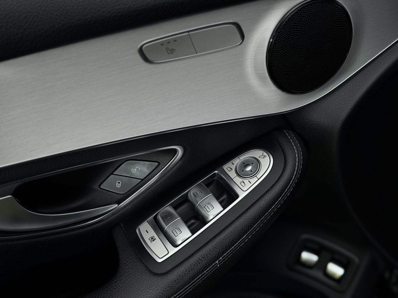 Mercedes-Benz GLC350 | 17