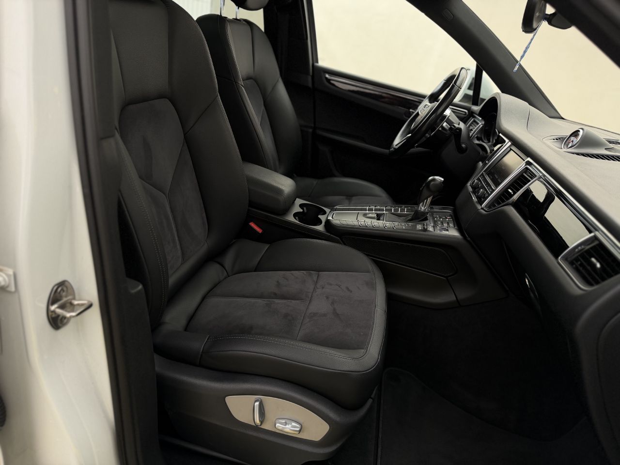 Porsche Macan | 13
