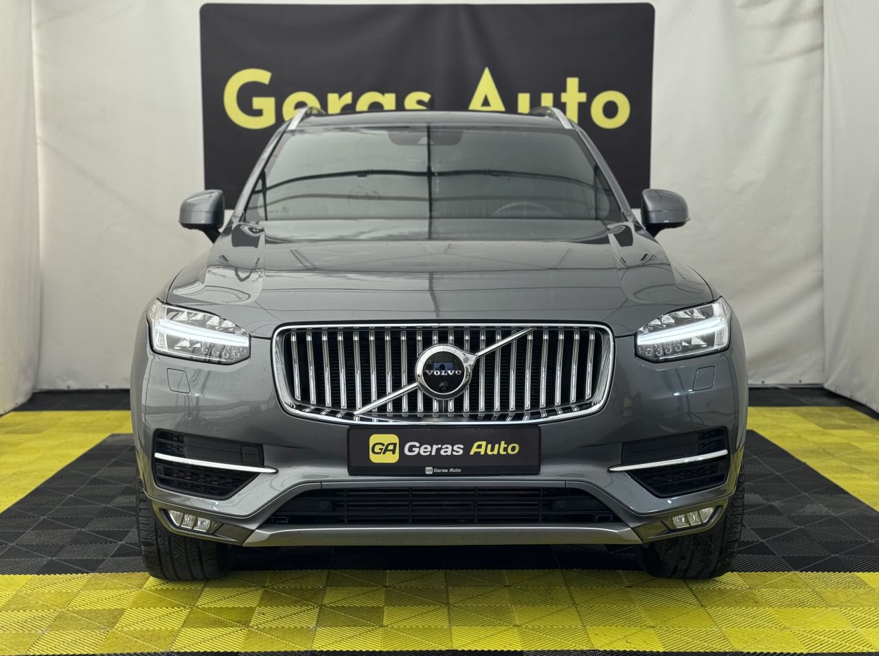 Volvo XC90 | 1