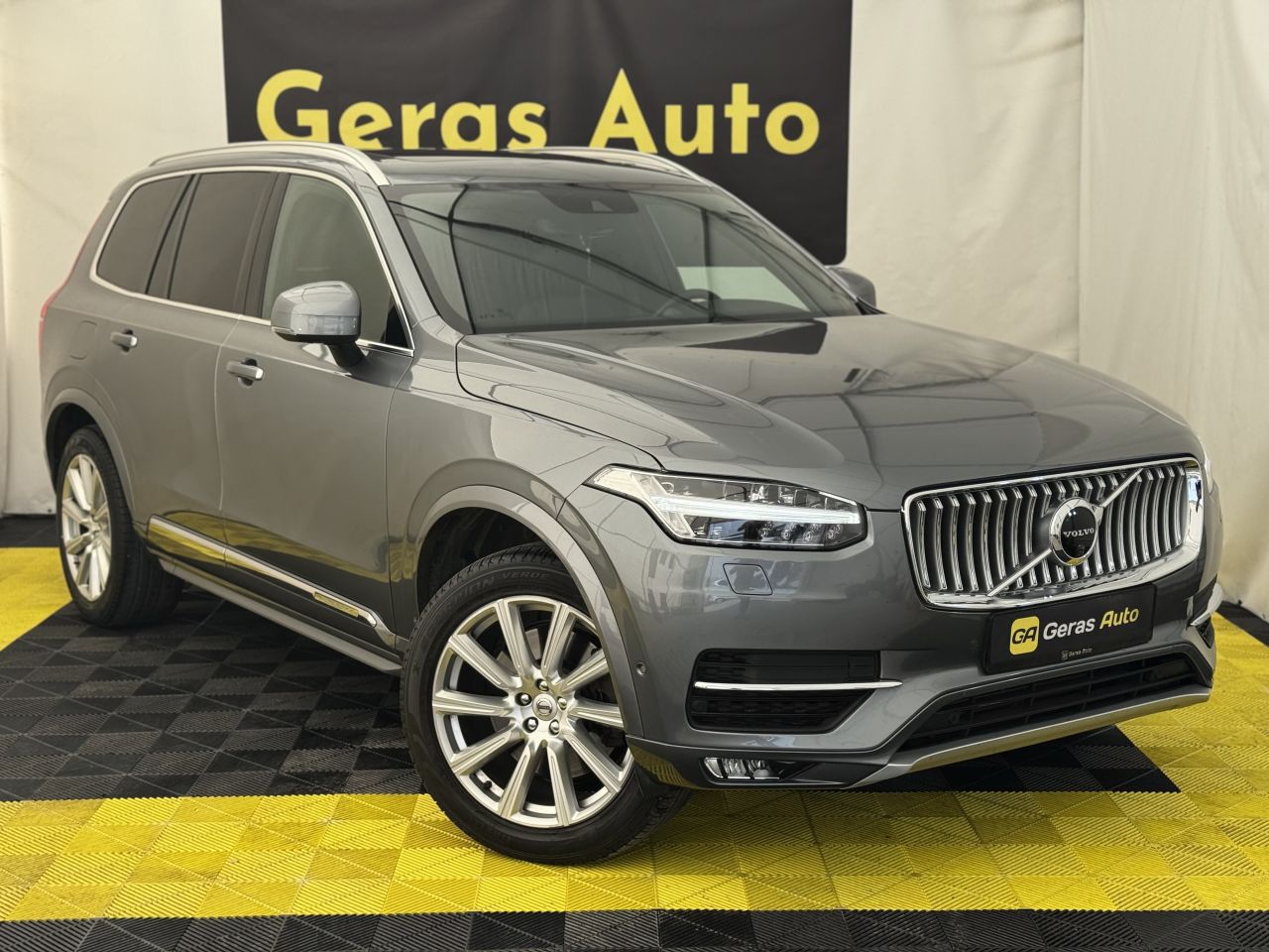 Volvo XC90 | 2