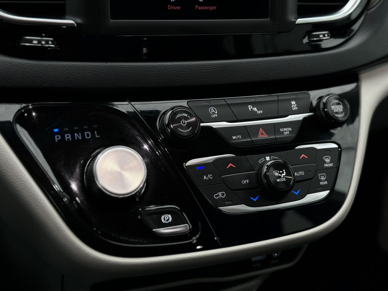 Chrysler Pacifica | 19