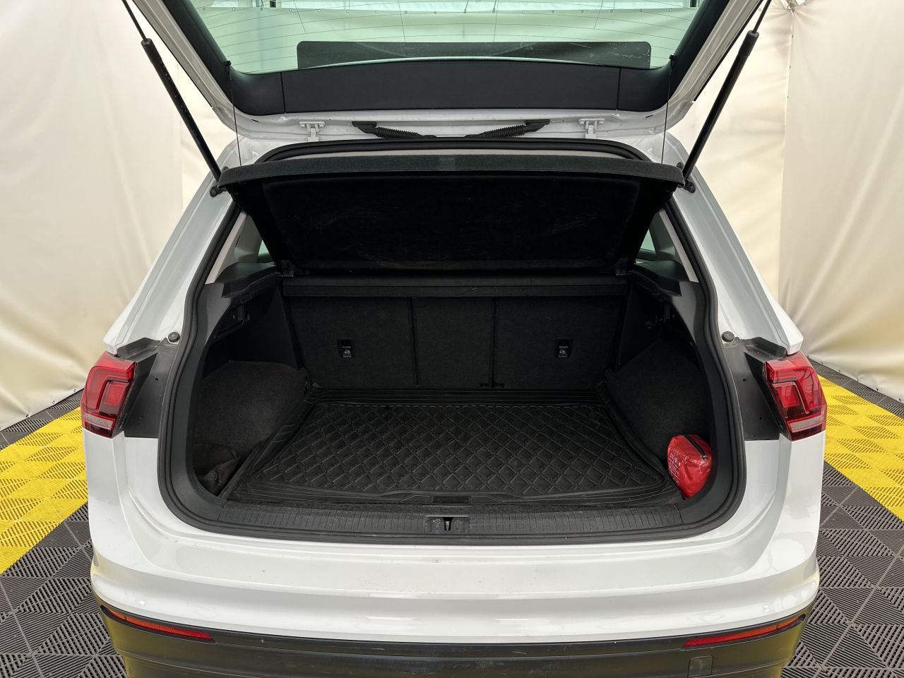 Volkswagen Tiguan | 10