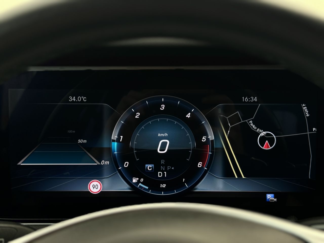 Mercedes-Benz E220 | 24