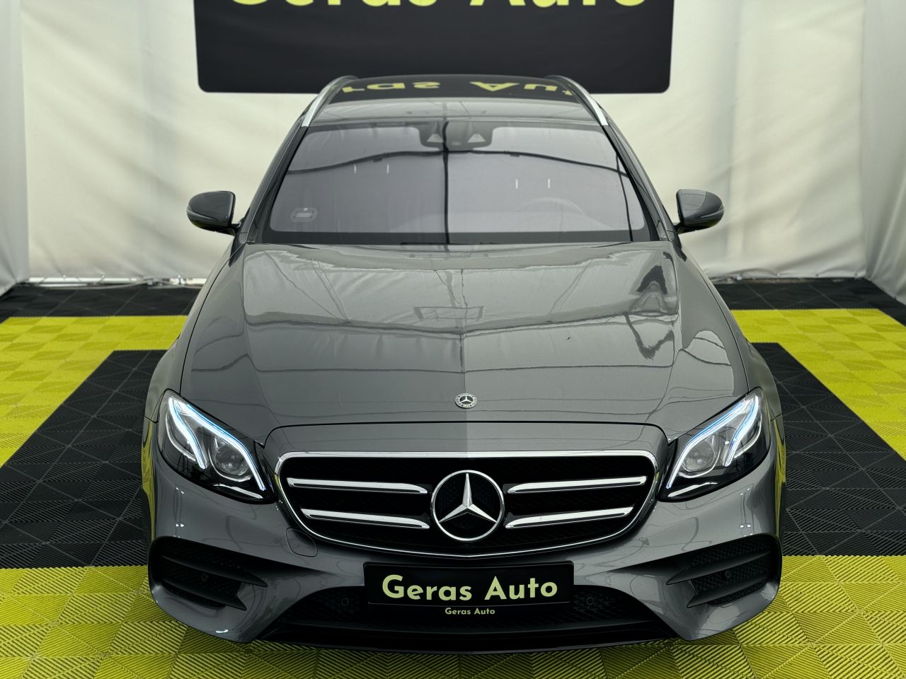 Mercedes-Benz E220 | 6