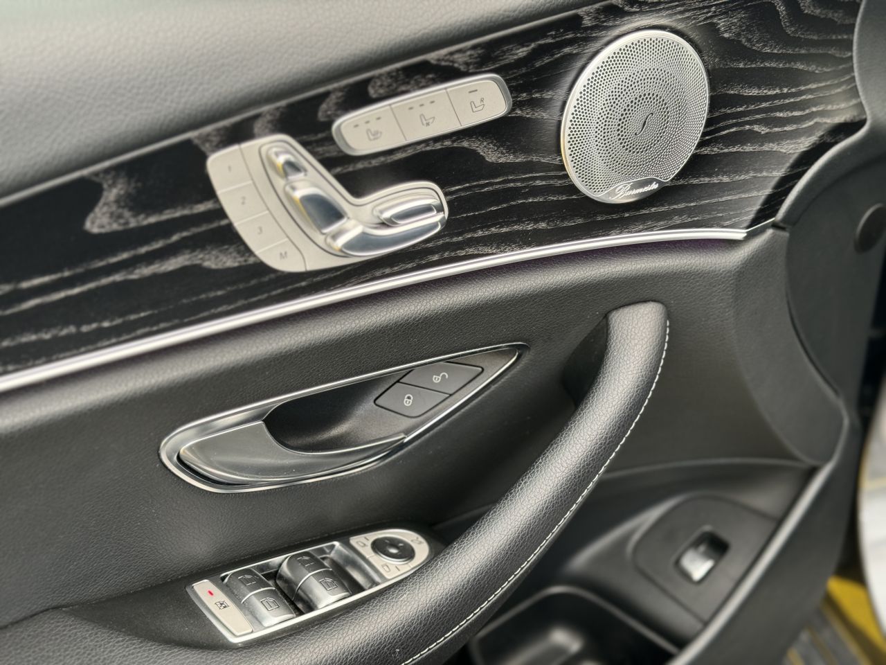 Mercedes-Benz E220 | 15