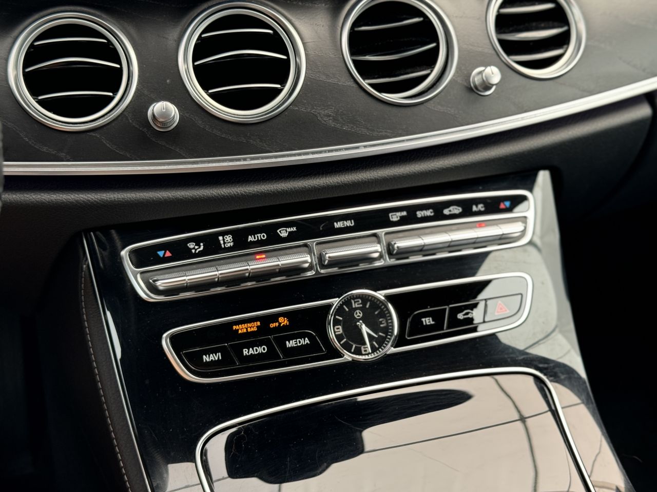 Mercedes-Benz E220 | 16