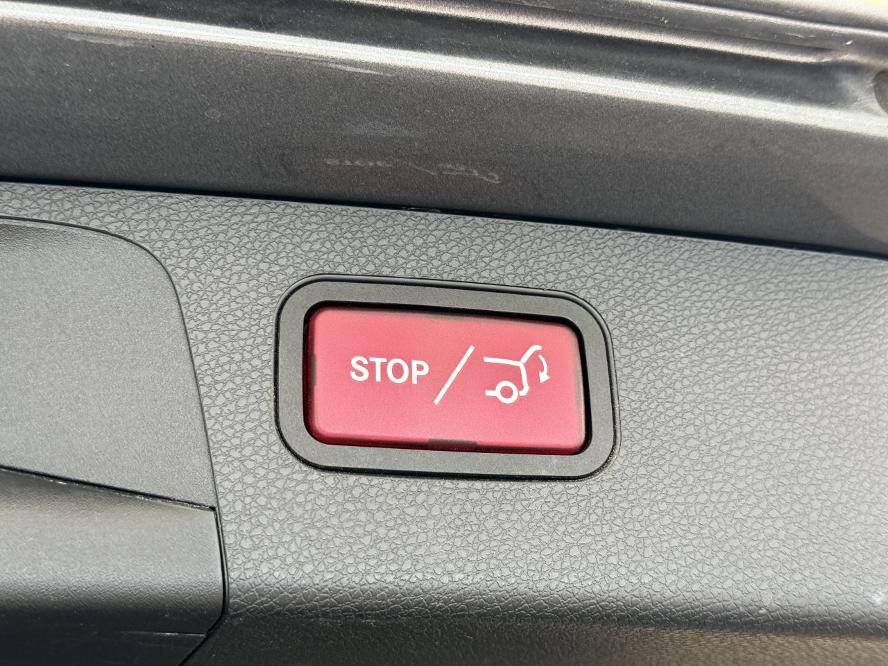 Mercedes-Benz E220 | 26