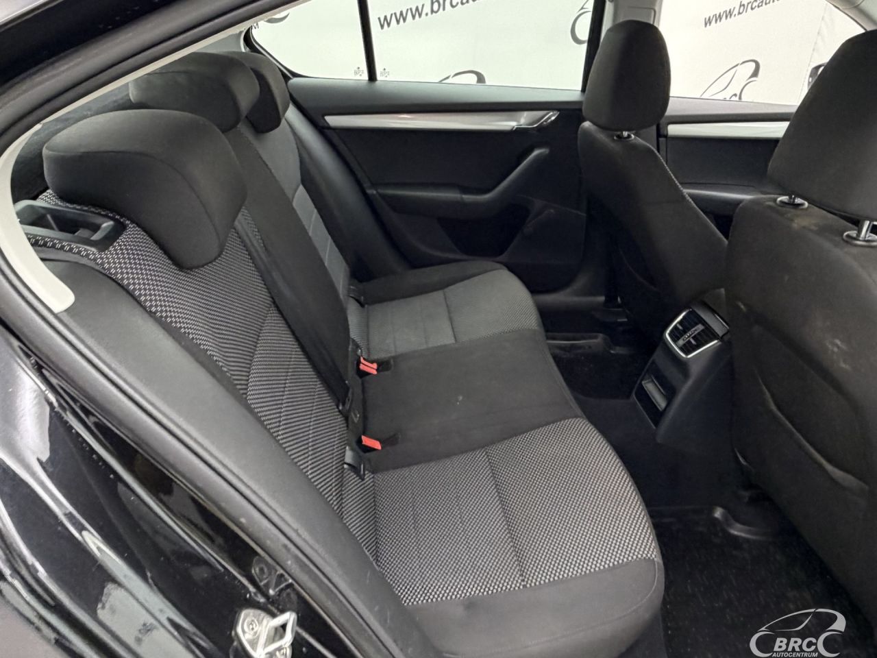 Skoda Octavia | 9