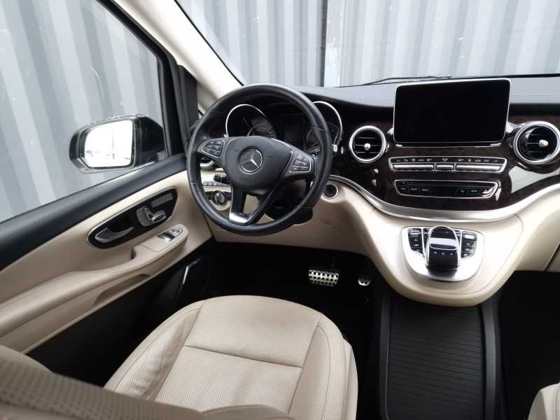 Mercedes-Benz V250 | 7