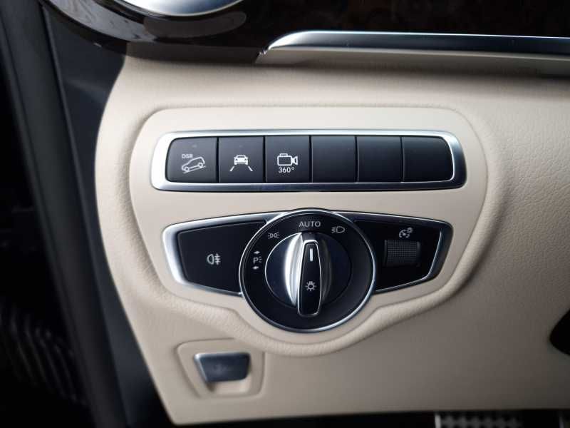 Mercedes-Benz V250 | 20