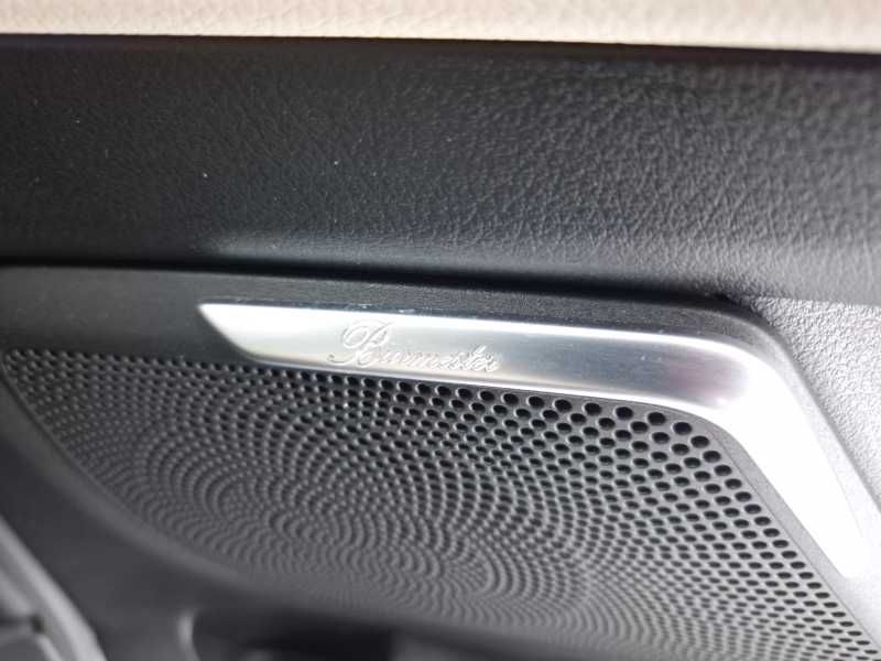 Mercedes-Benz V250 | 21