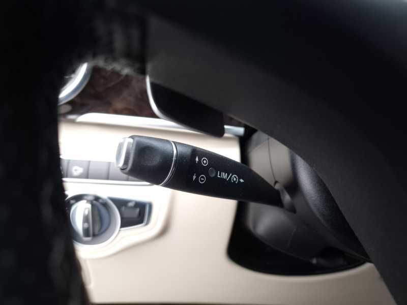 Mercedes-Benz V250 | 13