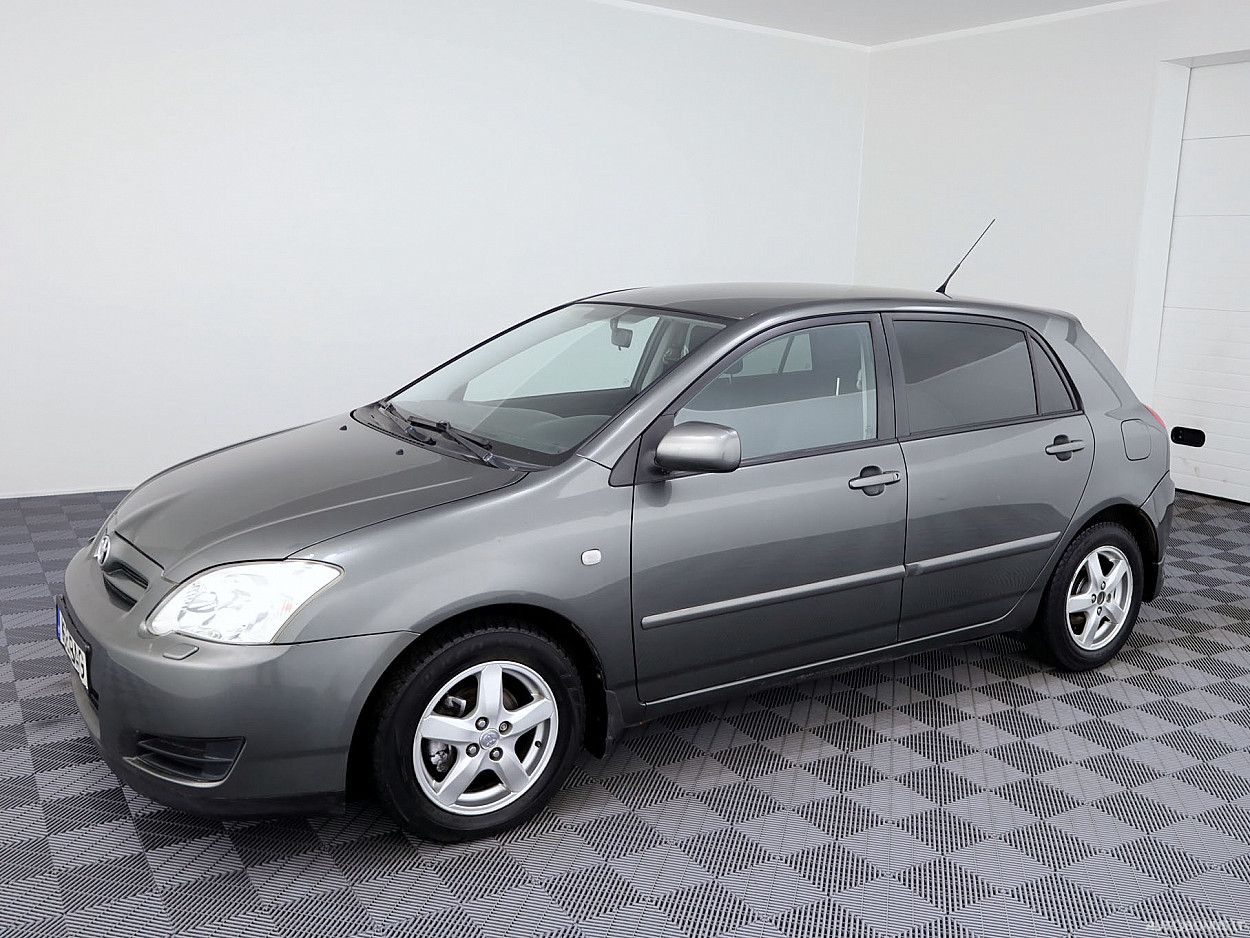 Toyota Corolla | 1