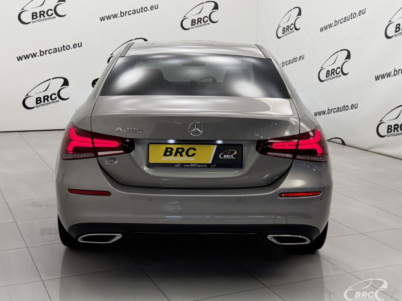 Mercedes-Benz A200 | 45