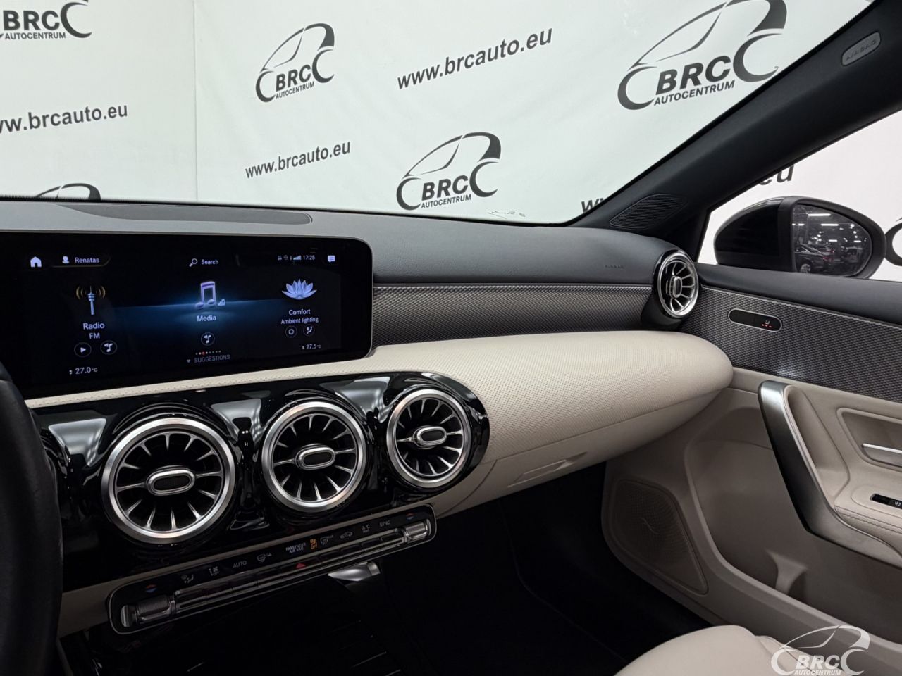 Mercedes-Benz A200 | 27