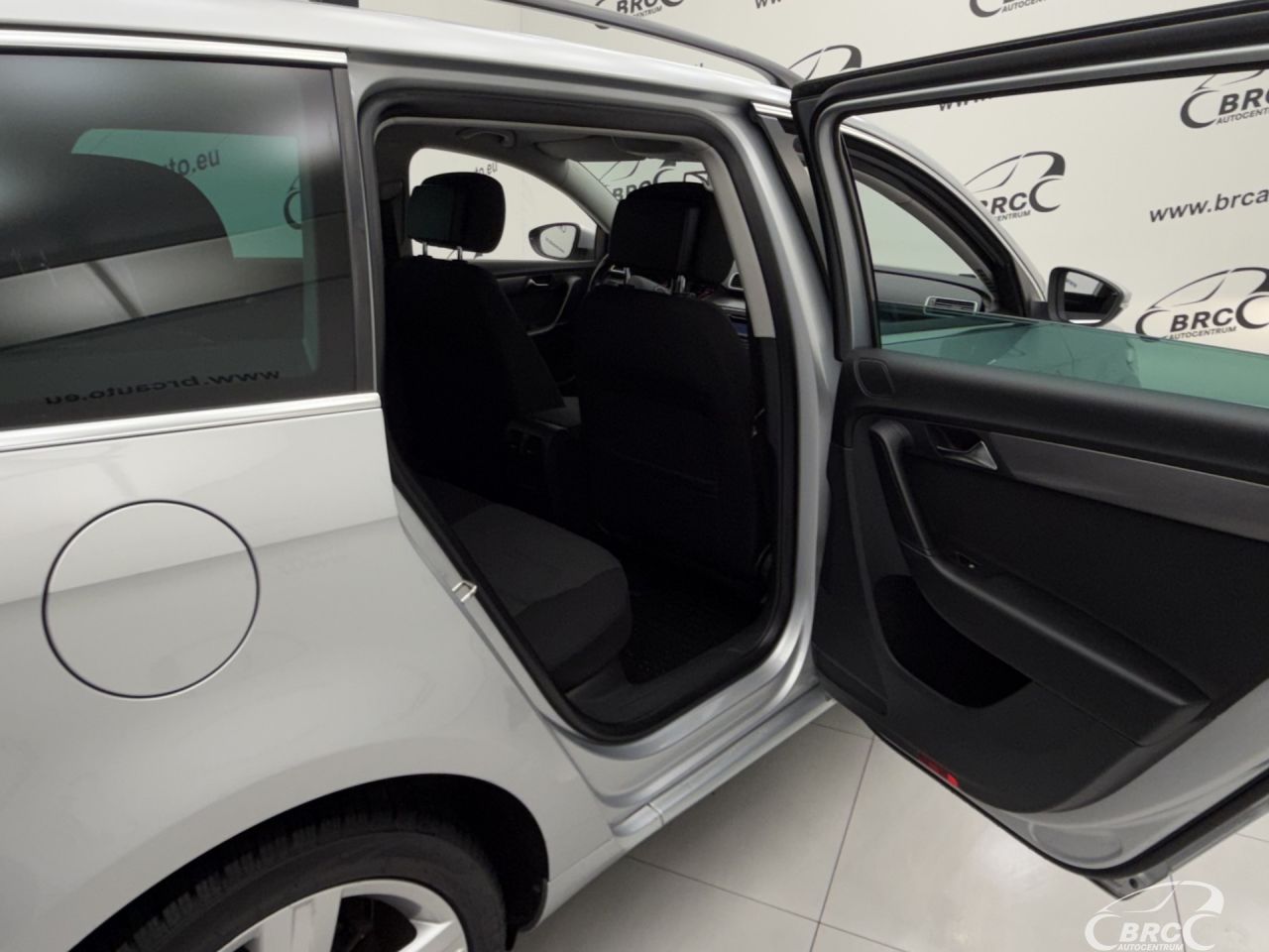 Volkswagen Passat | 11