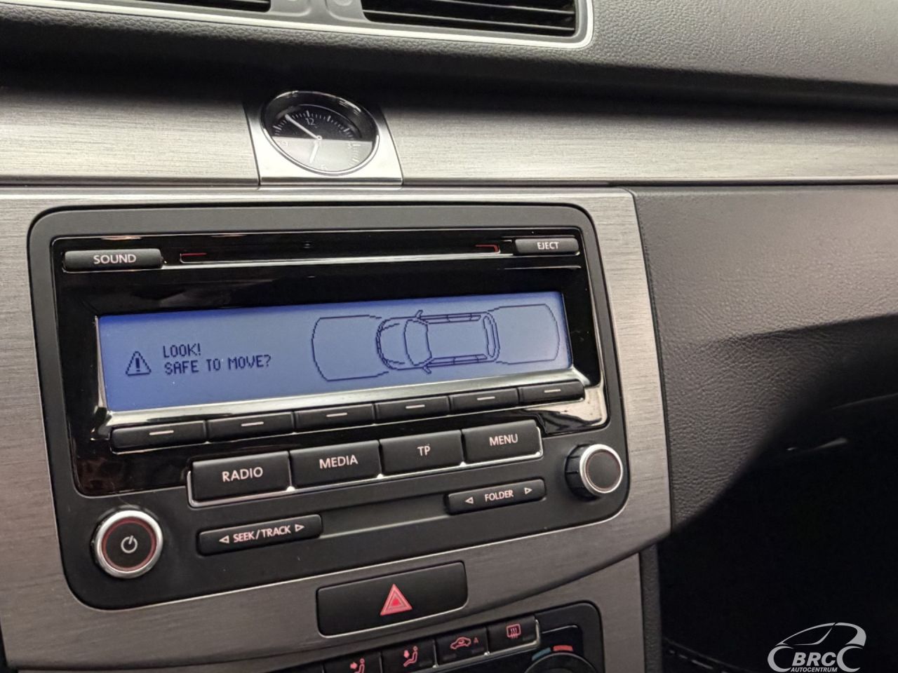 Volkswagen Passat | 26