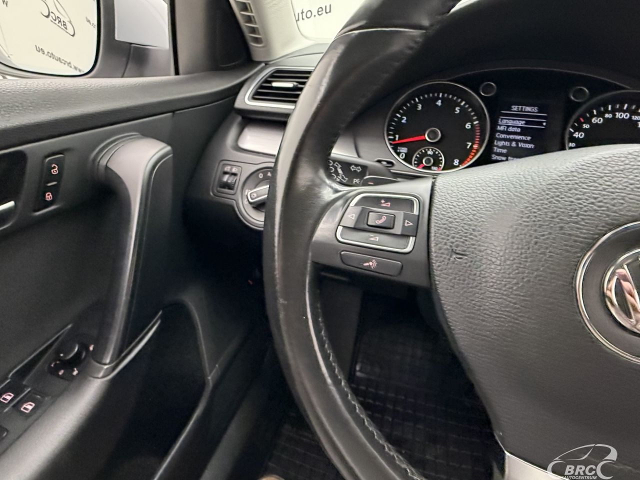 Volkswagen Passat | 23