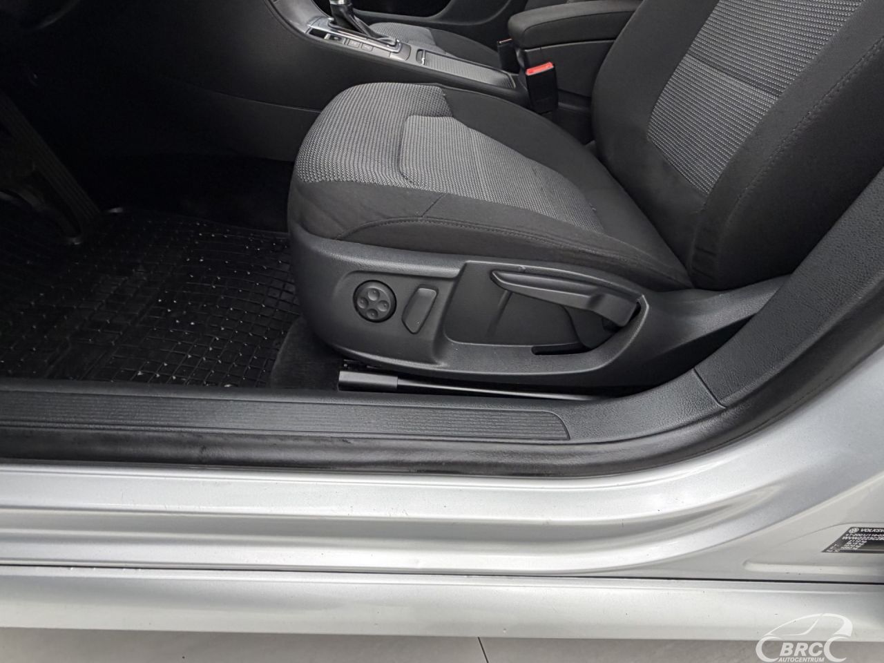 Volkswagen Passat | 16