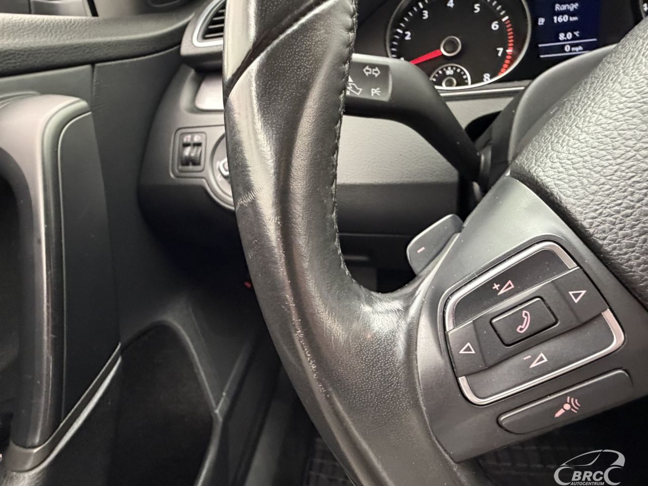 Volkswagen Passat | 25