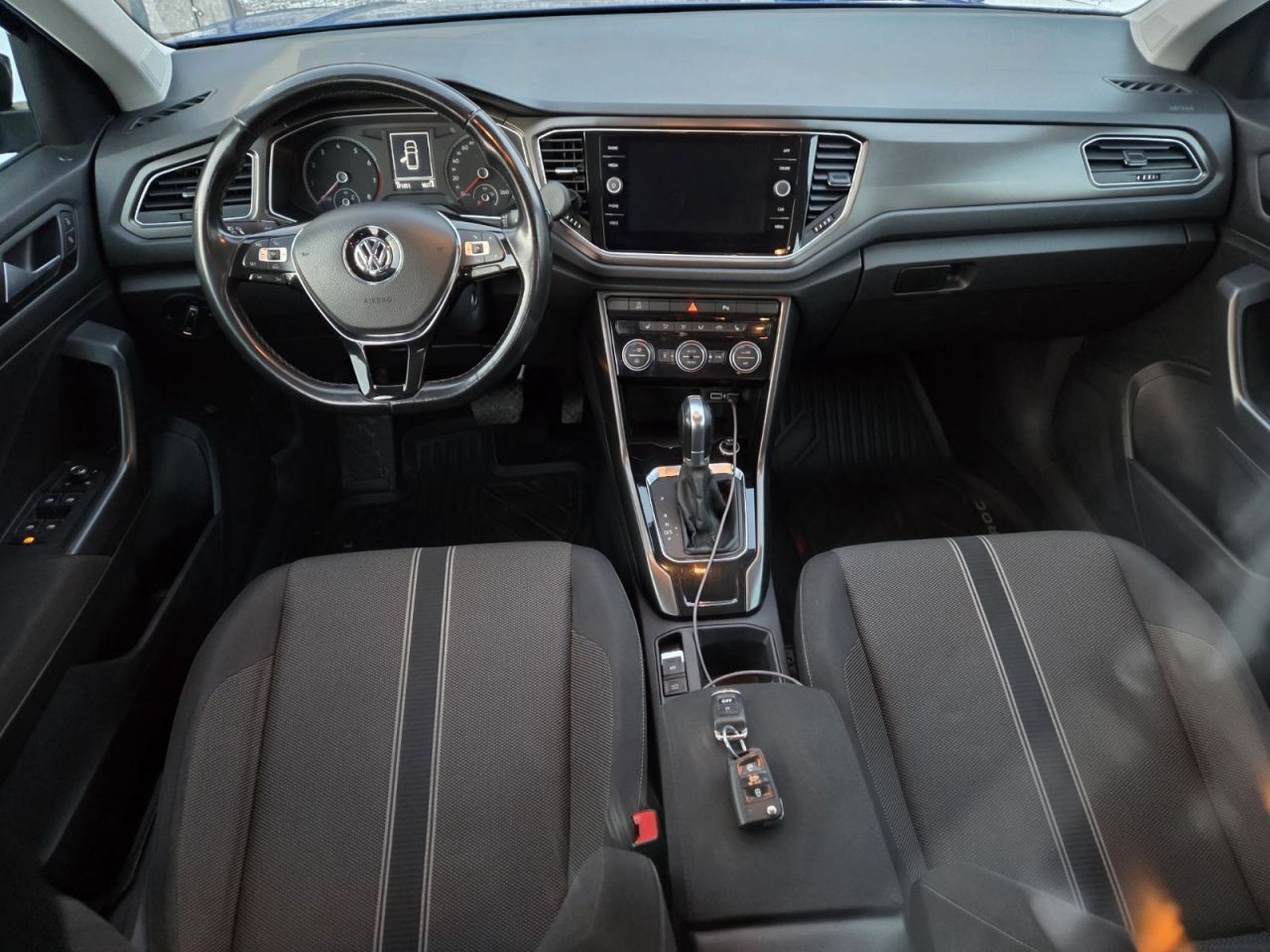 Volkswagen T-Roc | 21