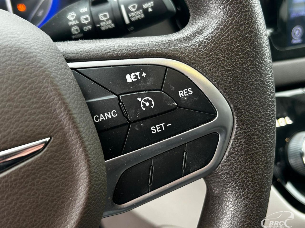 Chrysler Pacifica | 17