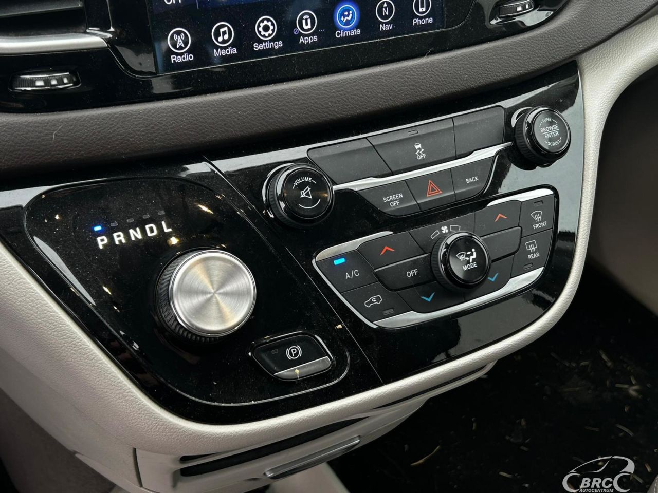 Chrysler Pacifica | 19