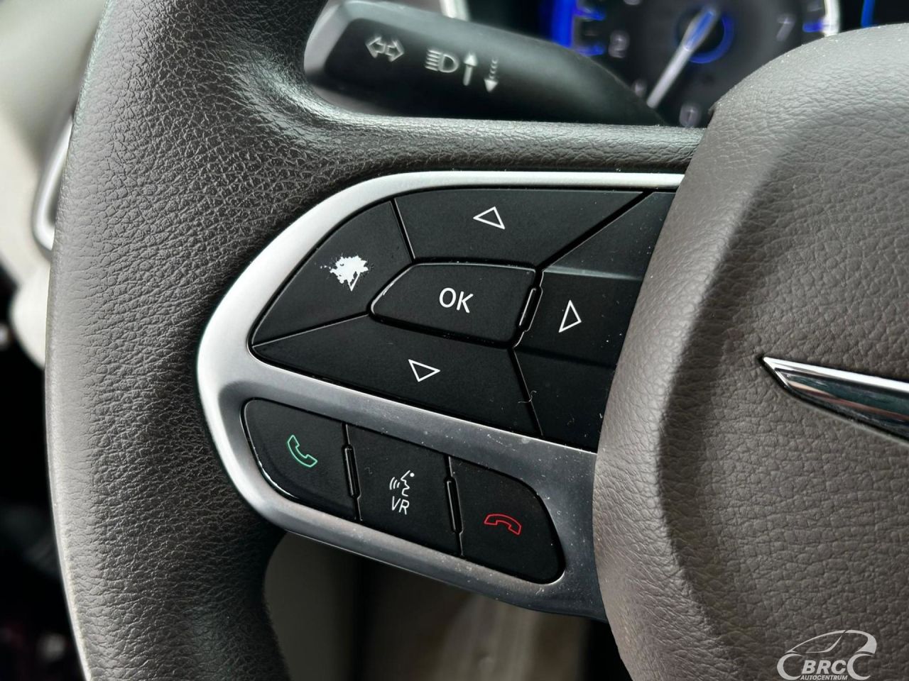 Chrysler Pacifica | 16