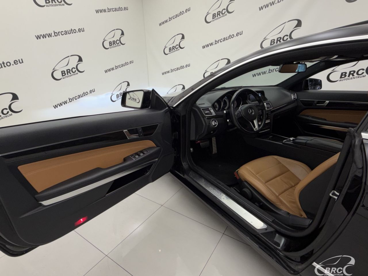 Mercedes-Benz E220 | 14