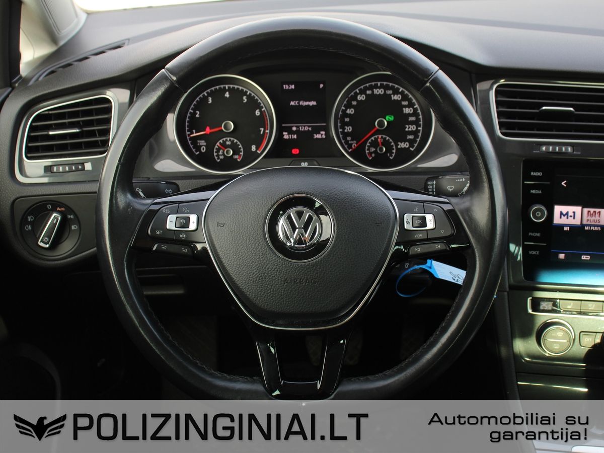 Volkswagen Golf | 4