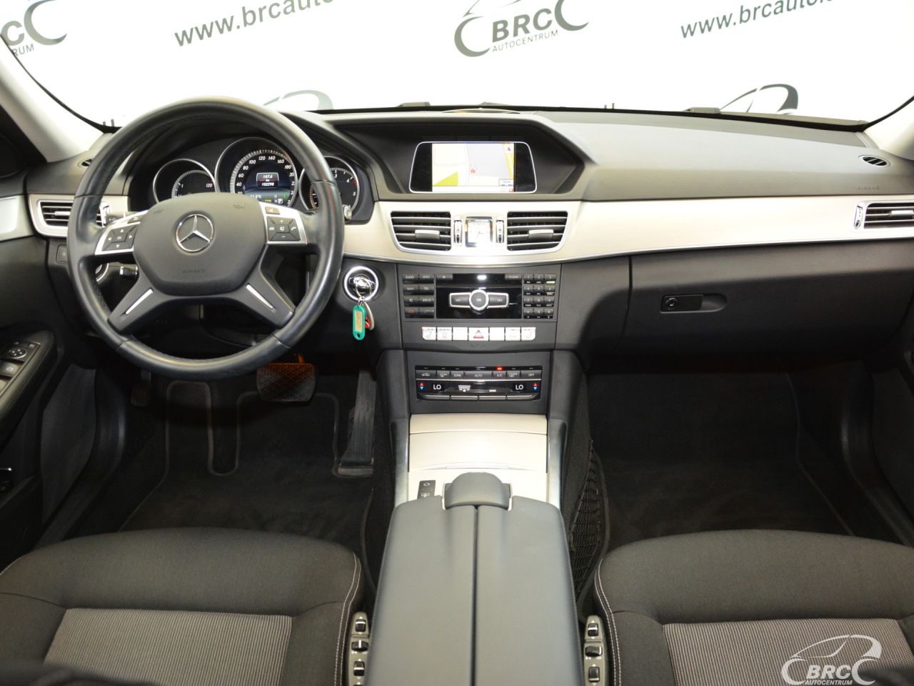 Mercedes-Benz E220 | 14