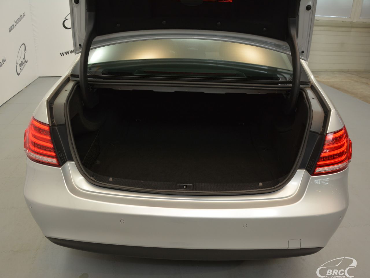 Mercedes-Benz E220 | 34