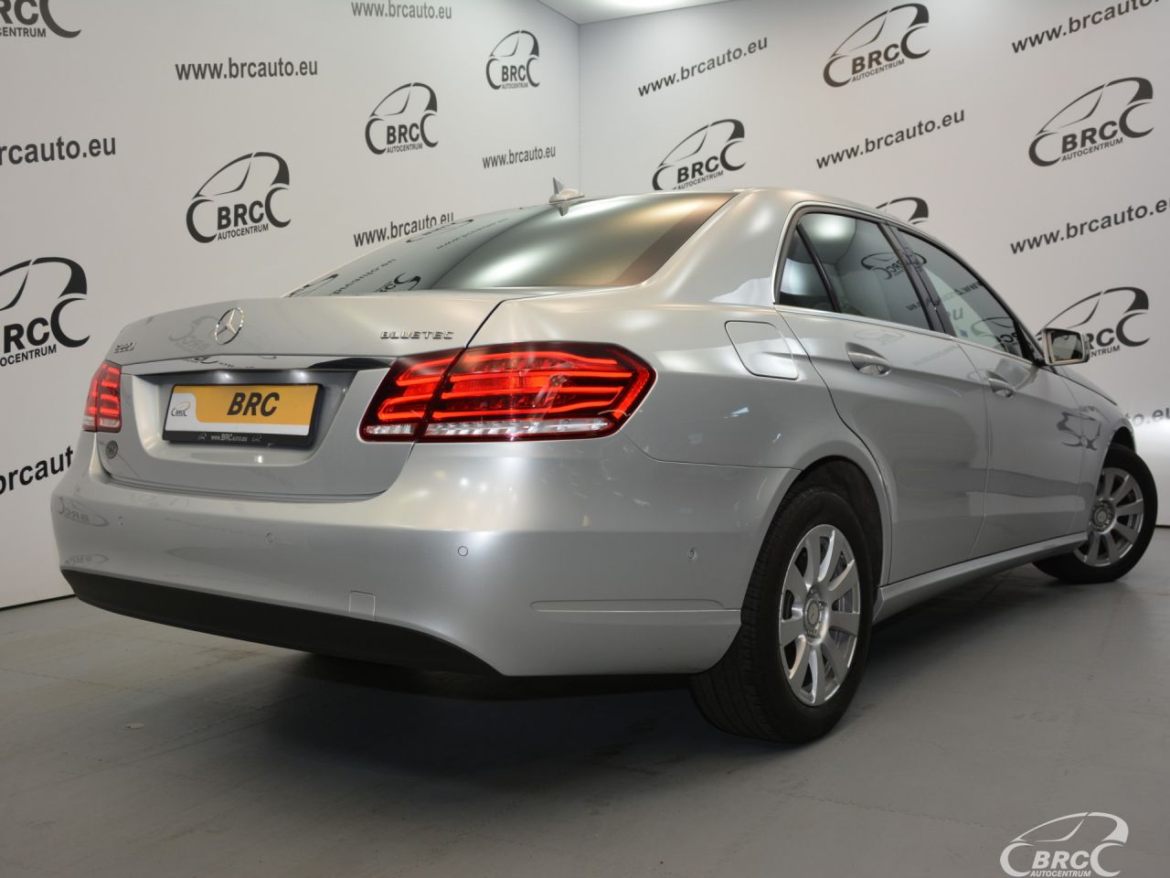 Mercedes-Benz E220 | 35