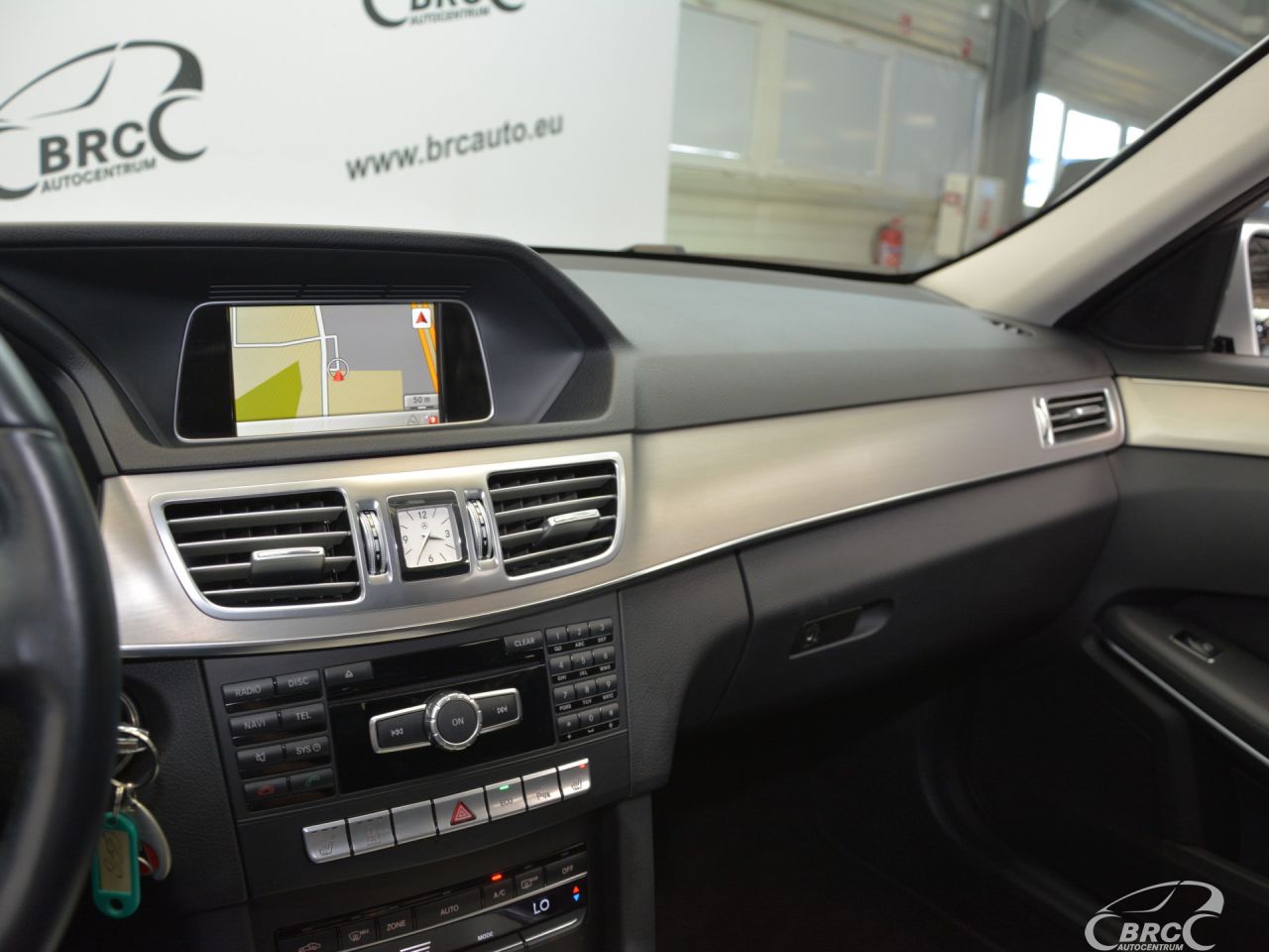 Mercedes-Benz E220 | 23