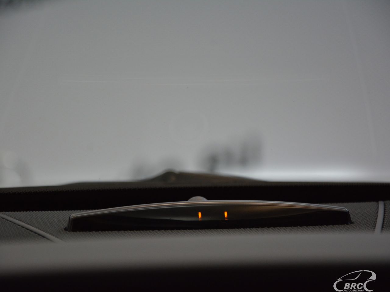 Mercedes-Benz E220 | 32