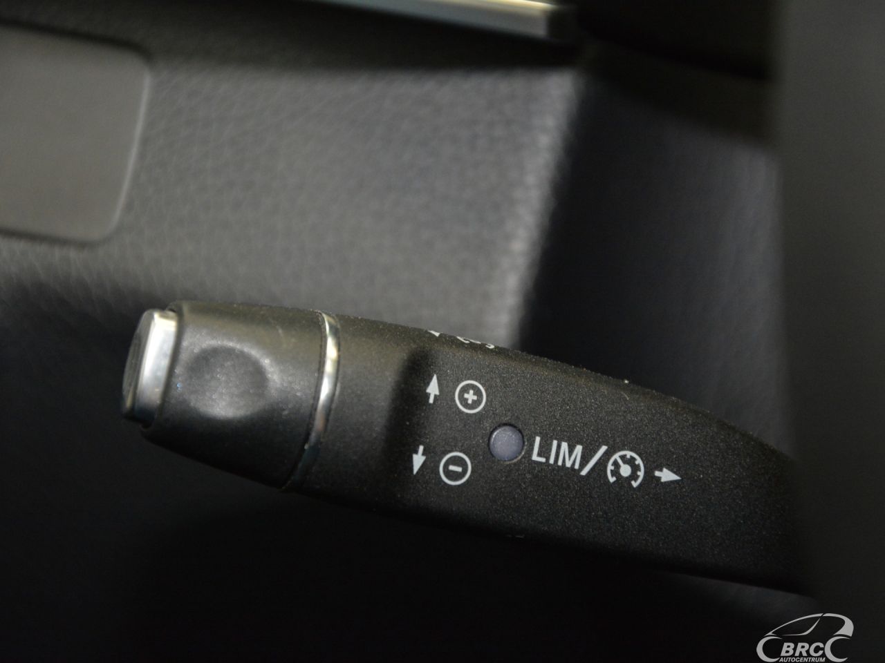 Mercedes-Benz E220 | 27