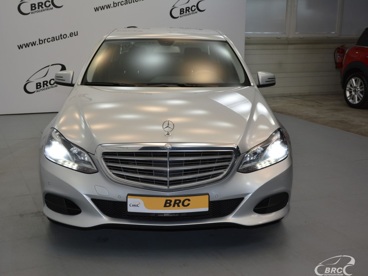 Mercedes-Benz E220 | 36