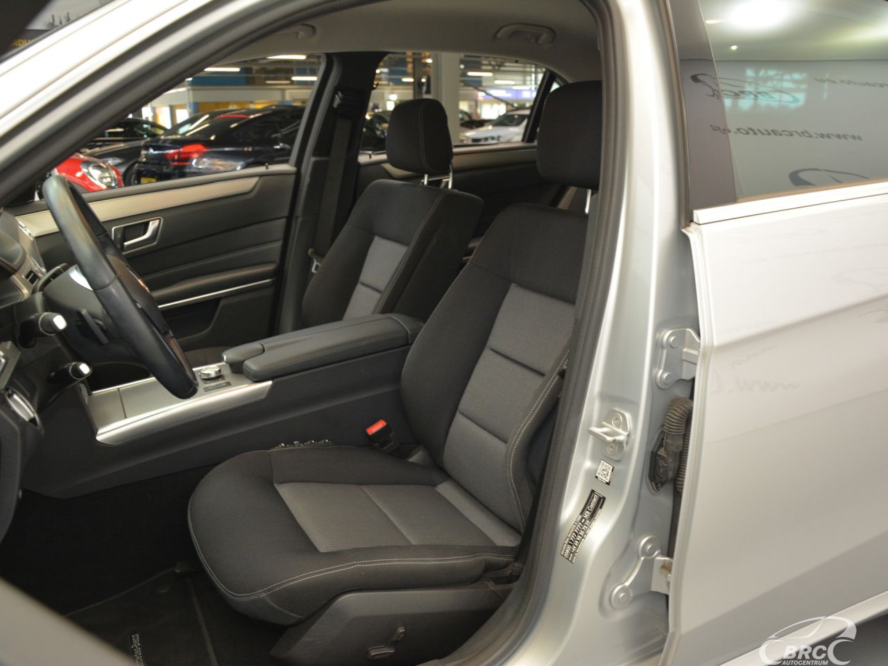 Mercedes-Benz E220 | 19