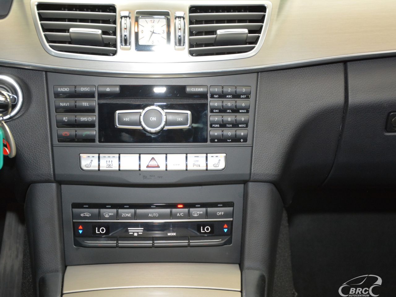 Mercedes-Benz E220 | 13