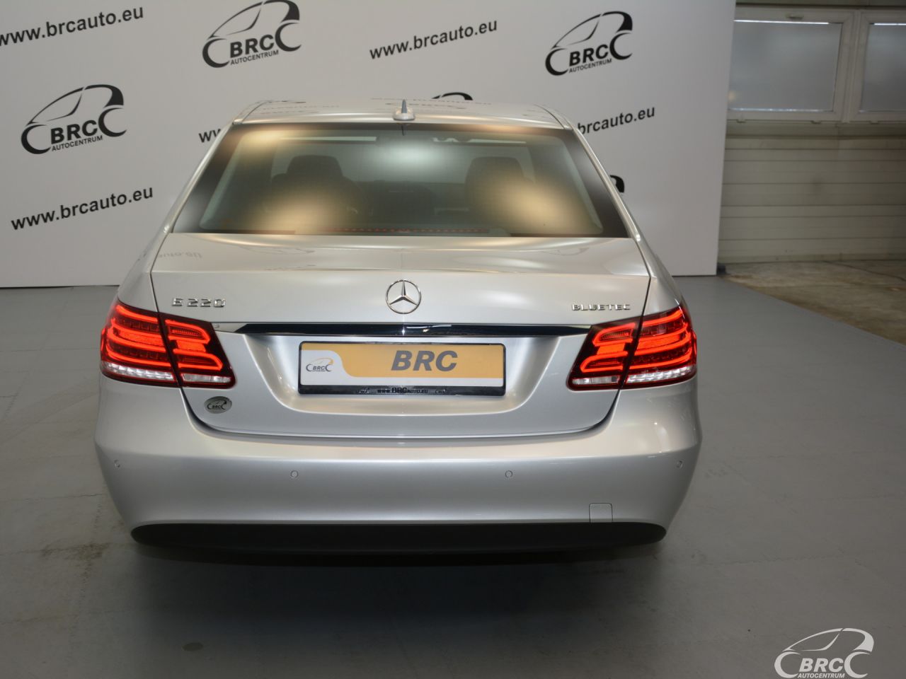 Mercedes-Benz E220 | 37