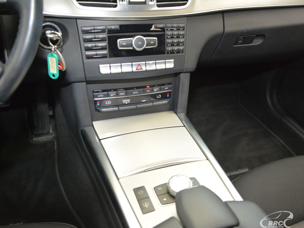 Mercedes-Benz E220 | 22