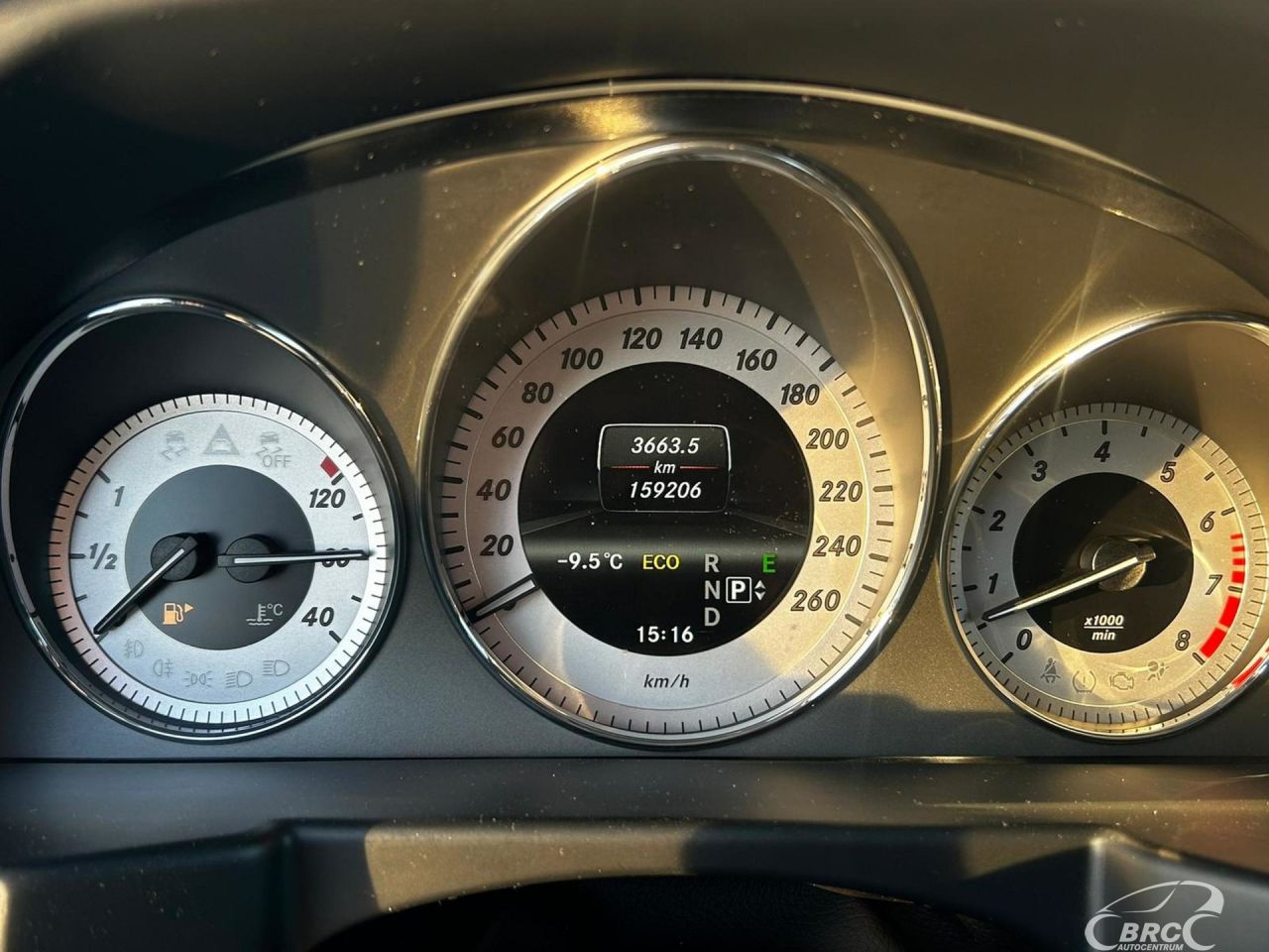 Mercedes-Benz GLK350 | 16